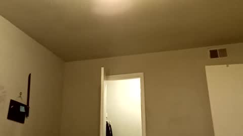 Snapshot of richardcushing86 chatting on October 14, 2025, 12:22 am richardcushing86 online show from October 14, 2025, 12:22 am