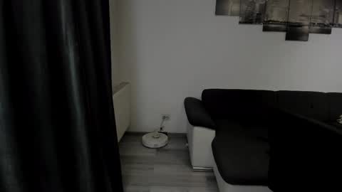 RichardDarell online show from March 29, 2026, 5:51 am