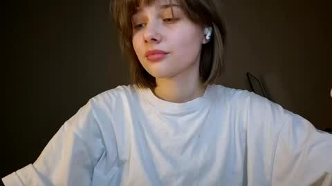 Luna online show from April 26, 2026, 6:49 pm