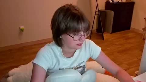 Snapshot of richardlundsten chatting on June 30, 2026, 8:43 pm Luna online show from June 30, 2026, 8:43 pm