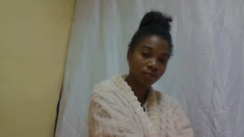 Snapshot of richella34 chatting on July 7, 2026, 8:07 am richella34 online show from July 7, 2026, 8:07 am