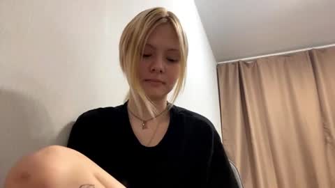 Snapshot of richellearmentrout chatting on July 27, 2026, 5:42 pm jenny online show from July 27, 2026, 5:42 pm