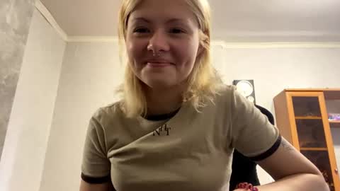 Snapshot of richellearmentrout chatting on July 29, 2026, 2:26 pm jenny online show from July 29, 2026, 2:26 pm