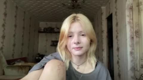 Snapshot of richellearmentrout chatting on August 1, 2026, 3:22 pm jenny online show from August 1, 2026, 3:22 pm