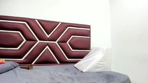 Snapshot of richells_ chatting on October 18, 2025, 12:06 pm Richells  online show from October 18, 2025, 12:06 pm