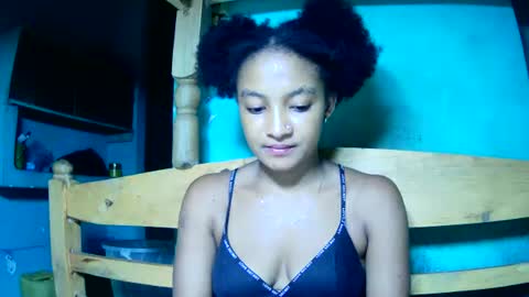 Snapshot of richinah3112 chatting on February 24, 2025, 12:52 am richinah3112 online show from February 24, 2025, 12:52 am