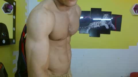 rickcumhot13 online show from February 25, 2025, 6:53 pm