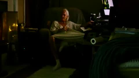 PINK HOLE TWINK online show from November 12, 2025, 4:57 am