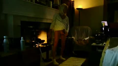 PINK HOLE TWINK online show from December 4, 2025, 8:12 am