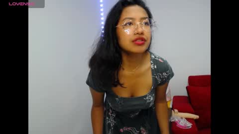 milena online show from December 28, 2024, 2:43 am
