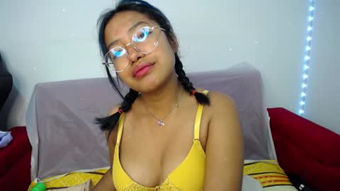 milena online show from January 24, 2025, 2:49 am