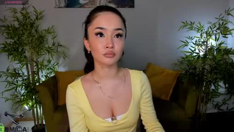 Layla online show from April 28, 2026, 10:31 am