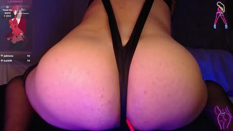 Loana Edge online show from February 6, 2026, 7:02 am