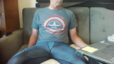 ridemehigh1 online show from October 21, 2025, 7:03 pm