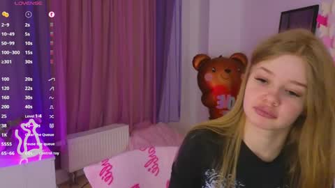 Snapshot of riinaaa chatting on March 30, 2026, 8:43 pm Rina online show from March 30, 2026, 8:43 pm