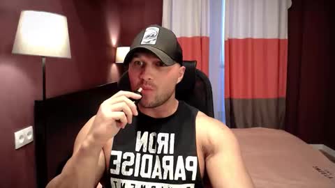 Snapshot of rikadler chatting on October 26, 2025, 11:05 am rikadler online show from October 26, 2025, 11:05 am