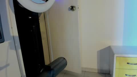 Snapshot of riley_reid_19 chatting on February 16, 2025, 2:31 am kamila online show from February 16, 2025, 2:31 am