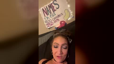 Riley Reign online show from February 6, 2026, 4:28 am