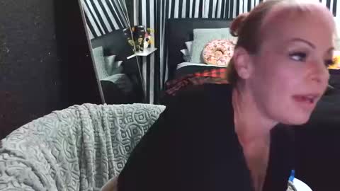 Snapshot of rileyraerhoads chatting on October 17, 2025, 2:26 am rileyraerhoads online show from October 17, 2025, 2:26 am