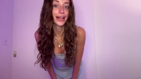 Snapshot of rileysmitheree chatting on June 24, 2026, 7:24 pm Riley online show from June 24, 2026, 7:24 pm