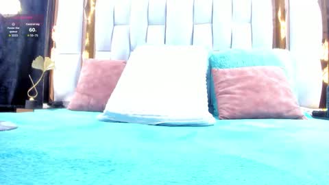 Snapshot of rileysweett chatting on October 21, 2025, 11:44 am Riley online show from October 21, 2025, 11:44 am