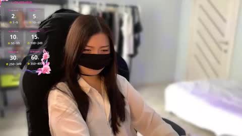 Snapshot of rin_n1ght chatting on May 19, 2026, 11:27 am rin_n1ght online show from May 19, 2026, 11:27 am