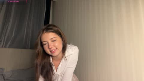 Snapshot of rin_the_mermaid chatting on January 8, 2026, 7:49 pm RIn online show from January 8, 2026, 7:49 pm