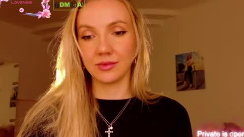 Rina Asty online show from May 26, 2026, 4:14 pm