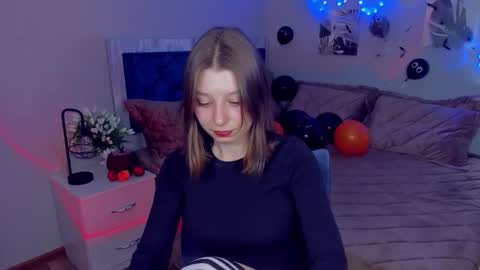 rinacake online show from October 26, 2025, 4:13 pm