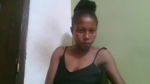 Snapshot of rinah654271 chatting on February 7, 2026, 7:23 am rinah654271 online show from February 7, 2026, 7:23 am