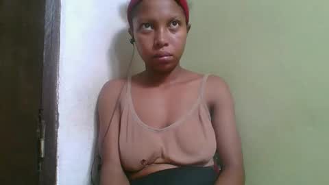 Snapshot of rinah654271 chatting on March 11, 2026, 5:35 am rinah654271 online show from March 11, 2026, 5:35 am