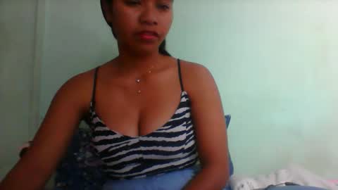 rinah856024 online show from November 22, 2025, 2:54 am