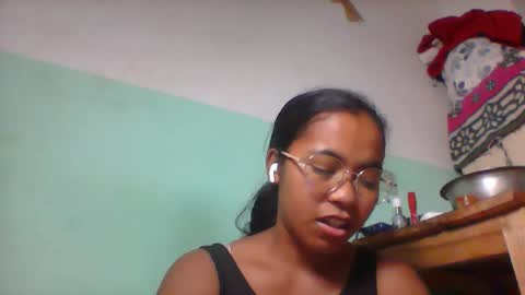 Snapshot of rinah856024 chatting on April 23, 2026, 6:32 pm rinah856024 online show from April 23, 2026, 6:32 pm