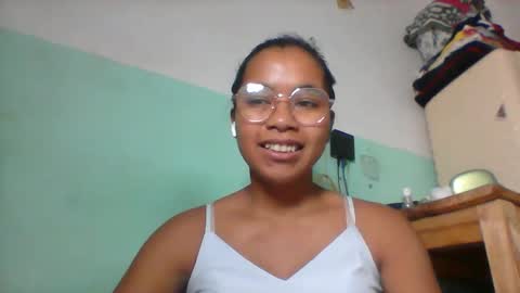 Snapshot of rinah856024 chatting on May 1, 2026, 4:11 pm rinah856024 online show from May 1, 2026, 4:11 pm
