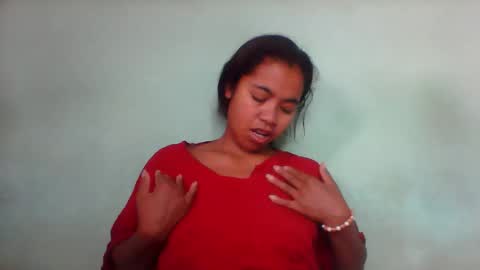 Snapshot of rinah856024 chatting on May 4, 2026, 5:03 am rinah856024 online show from May 4, 2026, 5:03 am