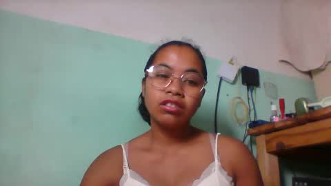 Snapshot of rinah856024 chatting on May 6, 2026, 7:24 am rinah856024 online show from May 6, 2026, 7:24 am