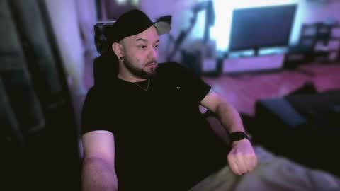 Snapshot of riptid3_ chatting on February 18, 2025, 11:41 pm Ask Me online show from February 18, 2025, 11:41 pm