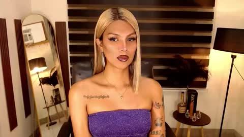 riri online show from October 17, 2025, 4:48 am