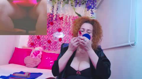 Snapshot of risitos_de_oro_ chatting on October 22, 2025, 10:20 pm Risitos De Oro online show from October 22, 2025, 10:20 pm