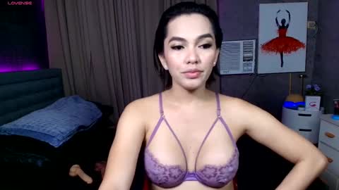 Snapshot of risque_asiancassandra chatting on February 16, 2026, 1:51 pm Miss Cassie online show from February 16, 2026, 1:51 pm