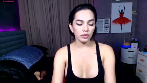 Snapshot of risque_asiancassandra chatting on February 17, 2026, 9:50 am Miss Cassie online show from February 17, 2026, 9:50 am