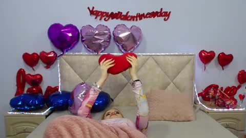 ritakiskis online show from February 20, 2025, 5:44 am