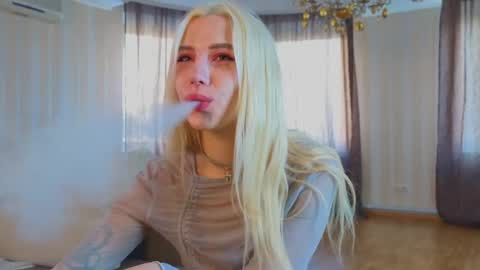 Snapshot of rivagosnell chatting on March 19, 2026, 4:27 am Akemi online show from March 19, 2026, 4:27 am