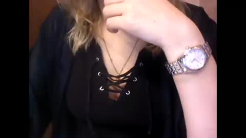 RiveraMaureen online show from December 23, 2024, 9:40 pm