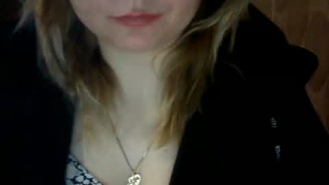 RiveraMaureen online show from January 21, 2025, 7:47 am