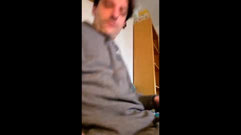 rizzo1980682473 online show from May 5, 2026, 12:24 pm