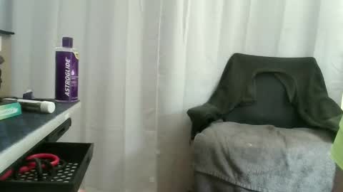 Snapshot of rj8090 chatting on October 11, 2025, 6:17 pm rj8090 online show from October 11, 2025, 6:17 pm