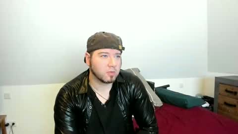 rlplover9 online show from December 1, 2024, 11:25 pm