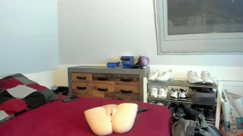 rlplover9 online show from December 9, 2024, 4:58 pm