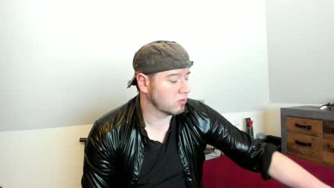 rlplover9 online show from December 29, 2024, 9:52 pm